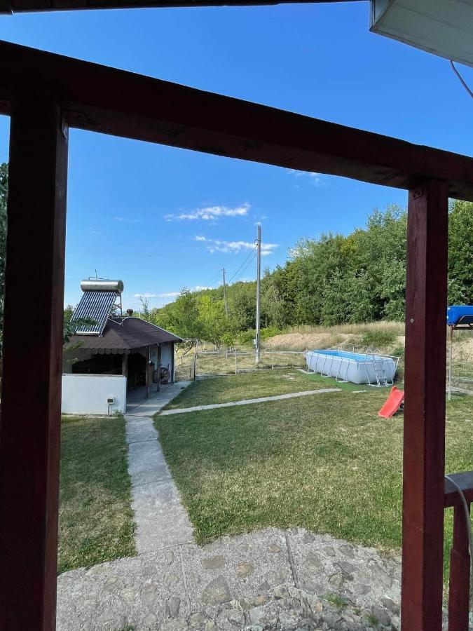 Cabana Vladimir Cucuceni Exterior foto