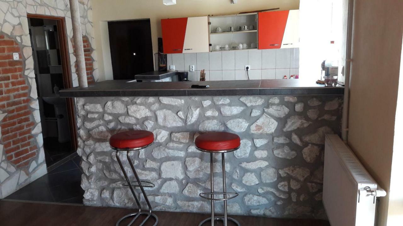 Cabana Vladimir Cucuceni Exterior foto